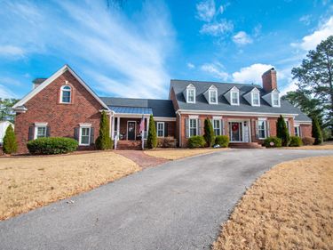 5708 Castlebrook Drive, Raleigh, NC 27604