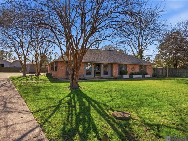 6325 Audusson Dr, Greenwell Springs, LA 70739