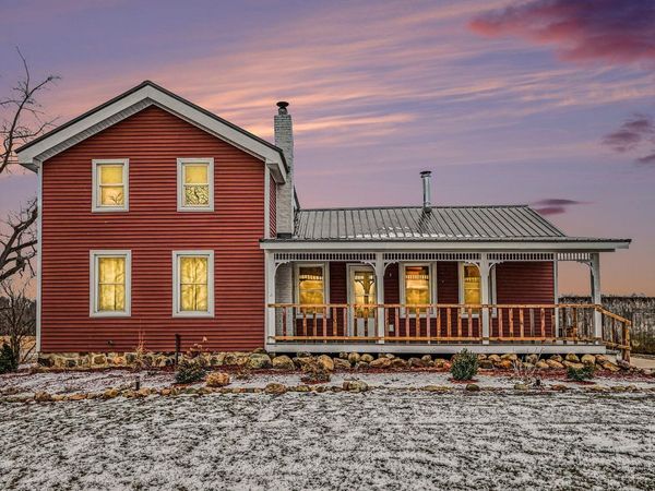 10531 Wood Road, North Adams, MI 49262