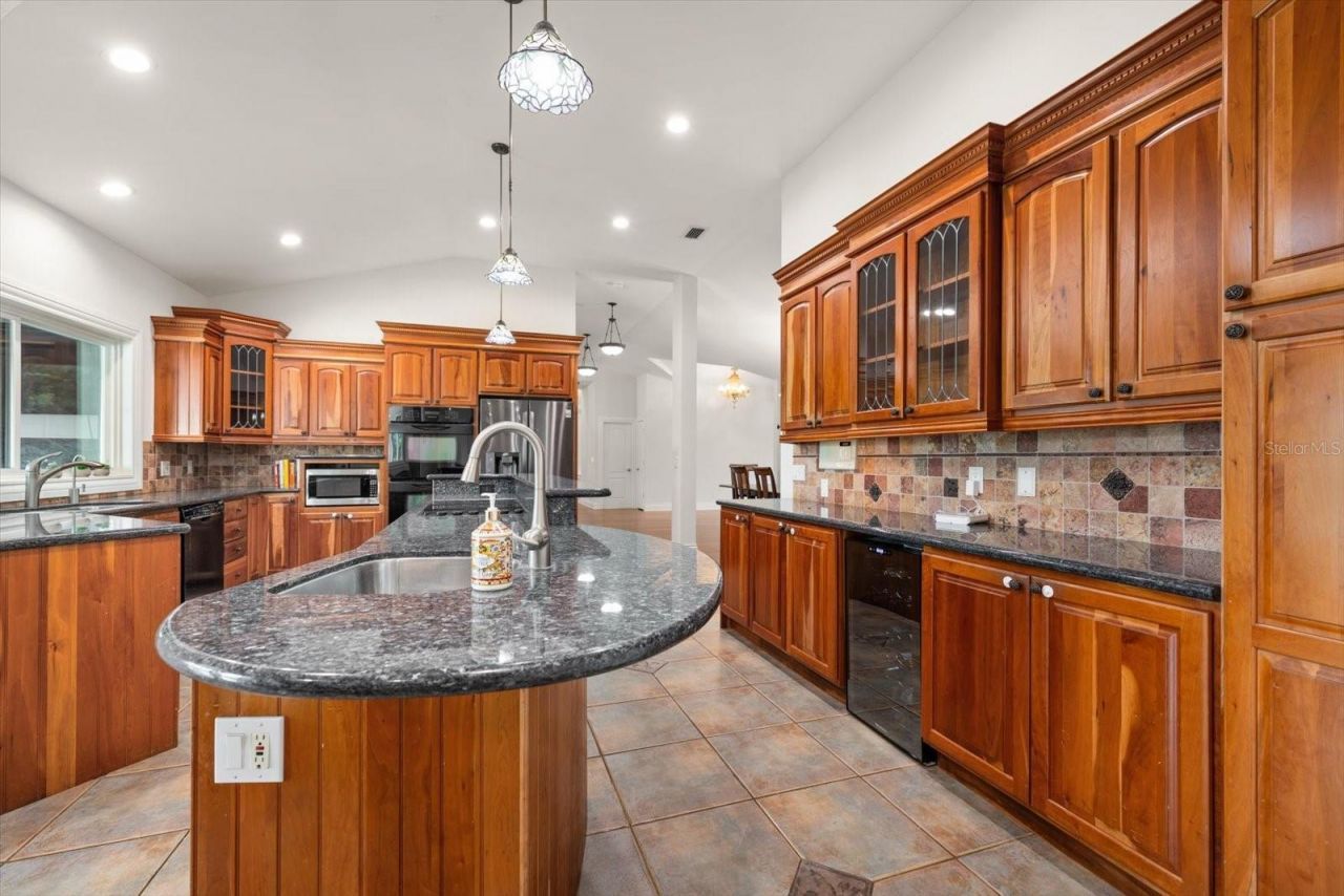 2402 Pine Hammock, Clearwater, FL 33764 Photo
