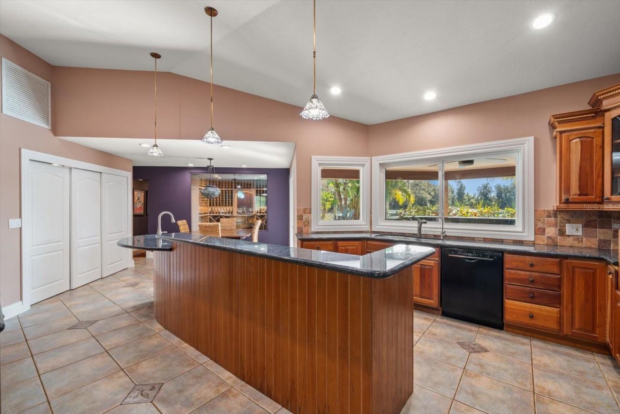 2402 Pine Hammock, Clearwater, FL 33764 Photo