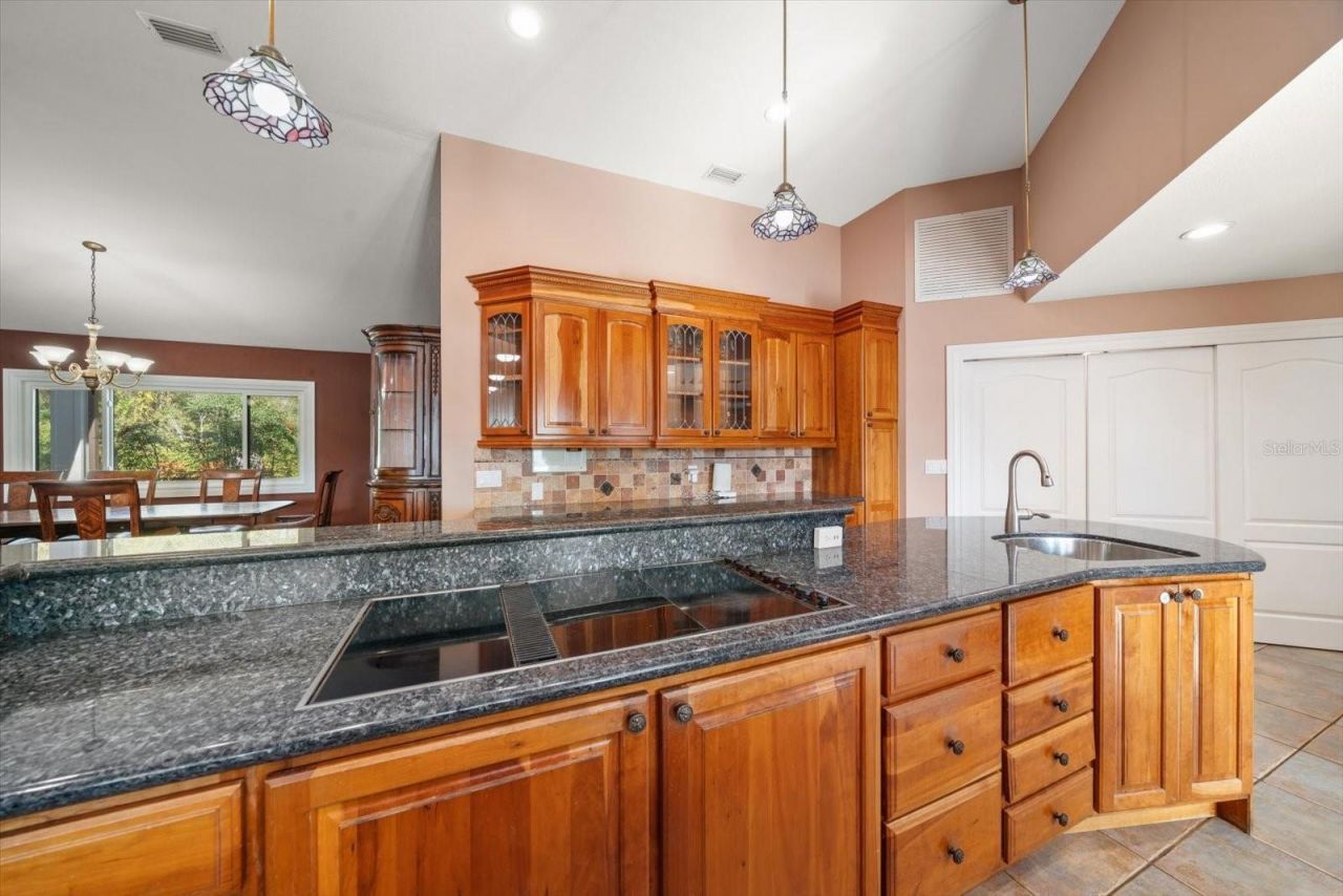 2402 Pine Hammock, Clearwater, FL 33764 Photo