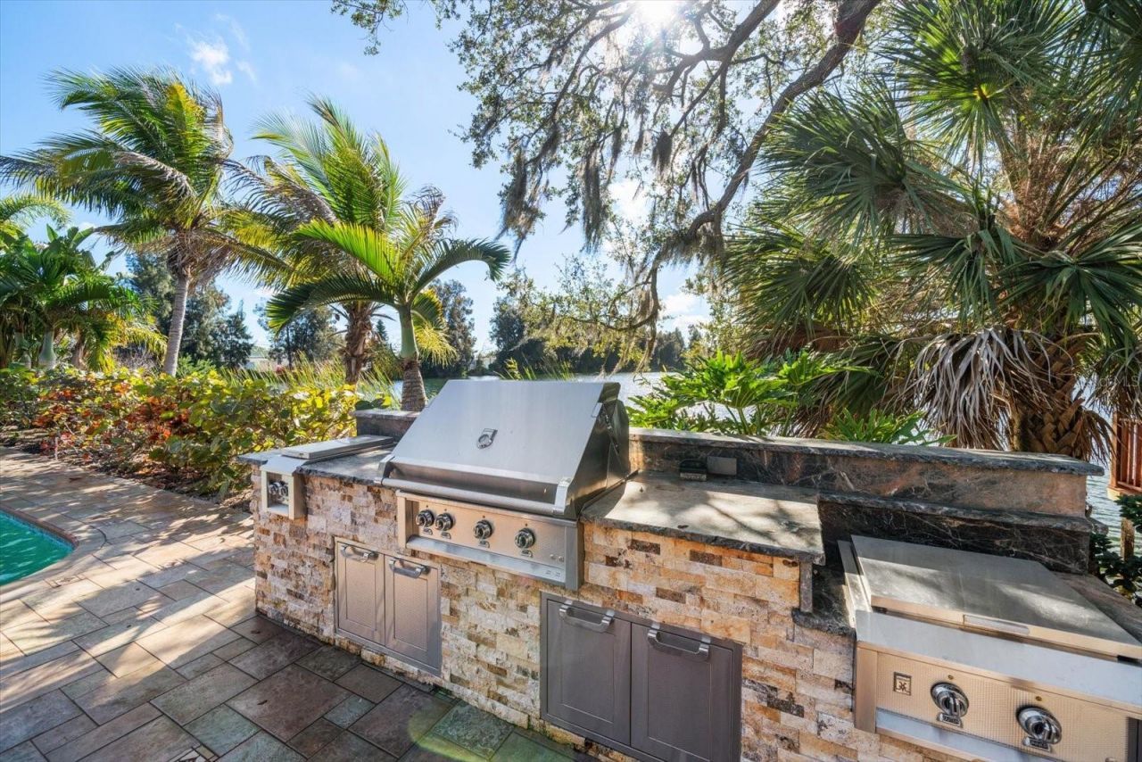 2402 Pine Hammock, Clearwater, FL 33764 Photo