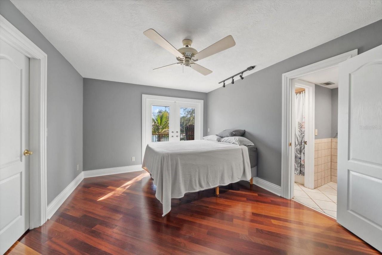 2402 Pine Hammock, Clearwater, FL 33764 Photo