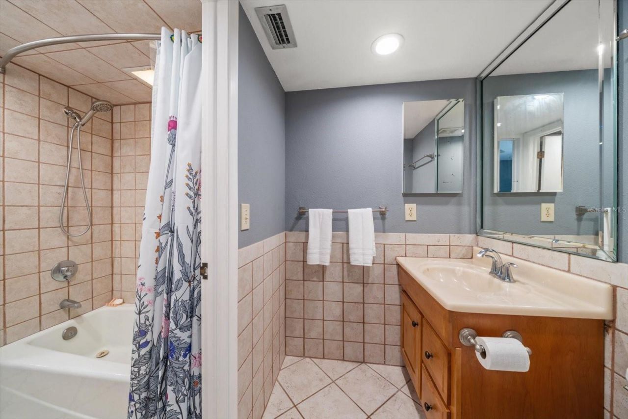 2402 Pine Hammock, Clearwater, FL 33764 Photo