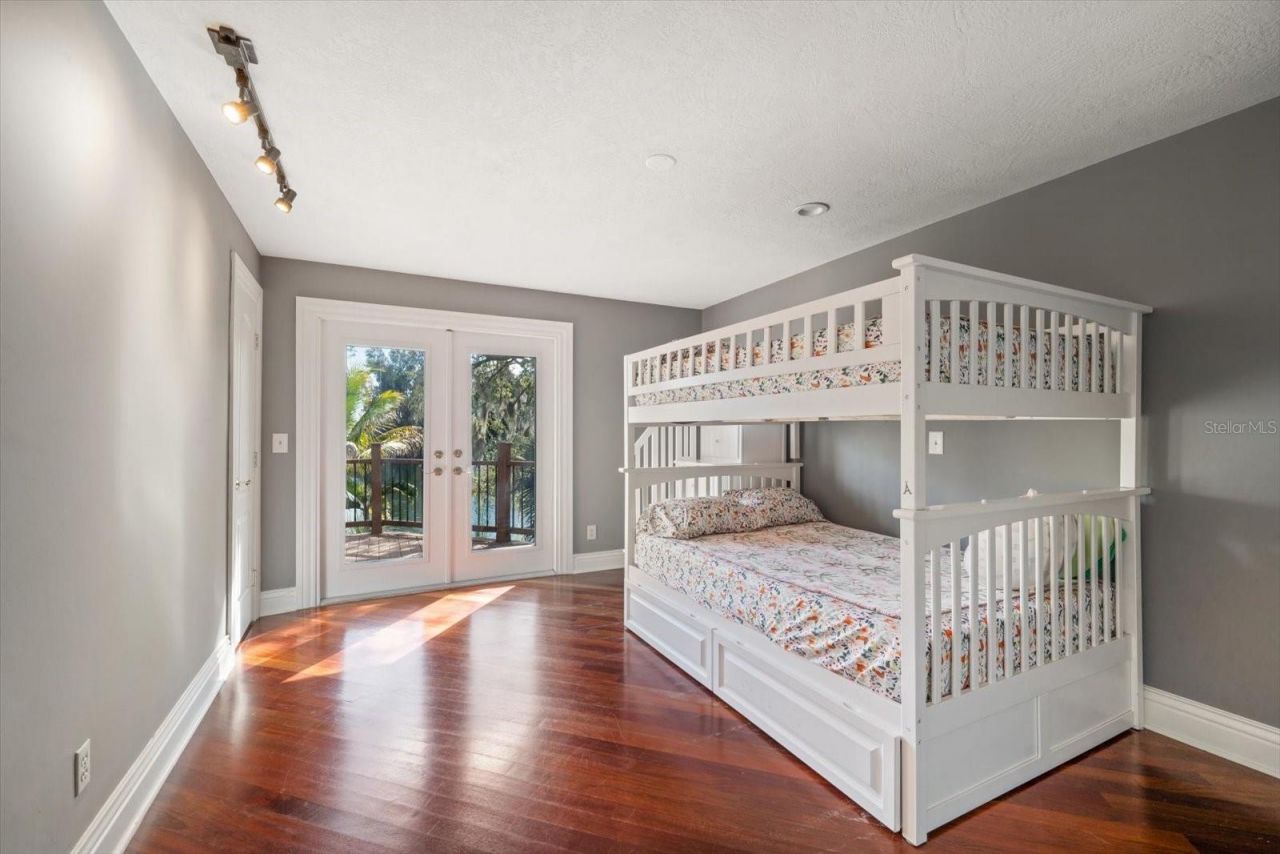 2402 Pine Hammock, Clearwater, FL 33764 Photo