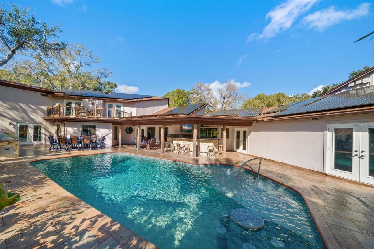 2402 Pine Hammock, Clearwater, FL 33764 Photo