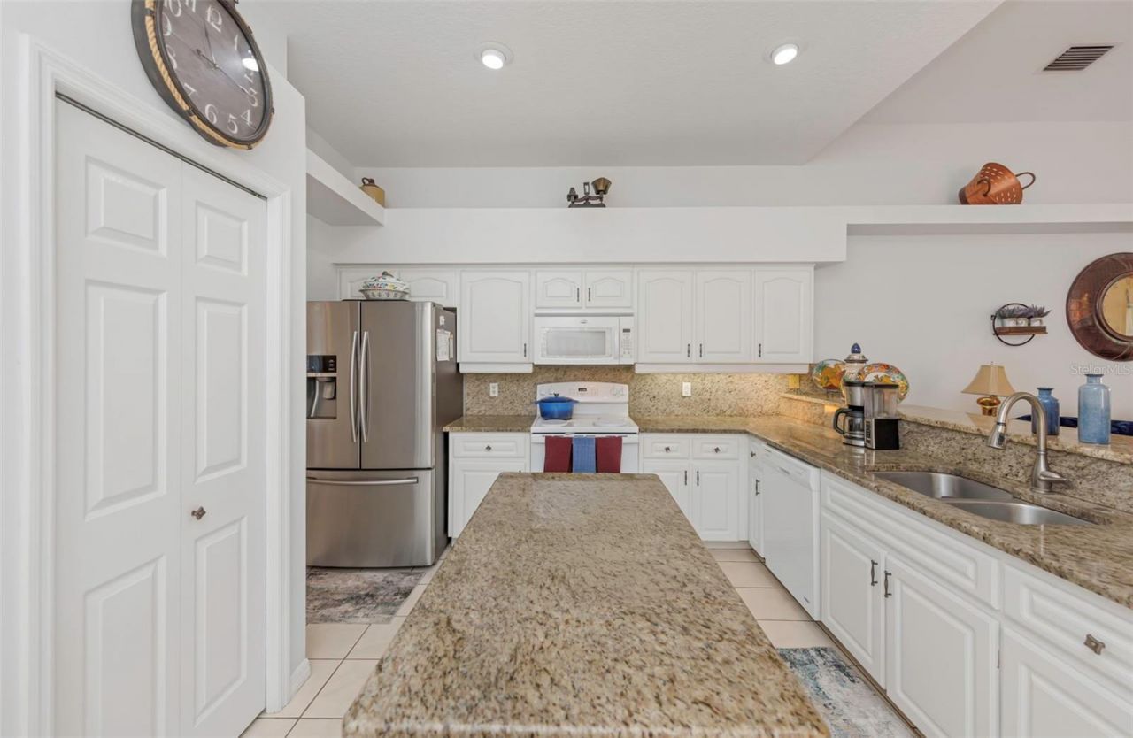 1518 Fishing Lake Drive, Odessa, FL 33556 Photo