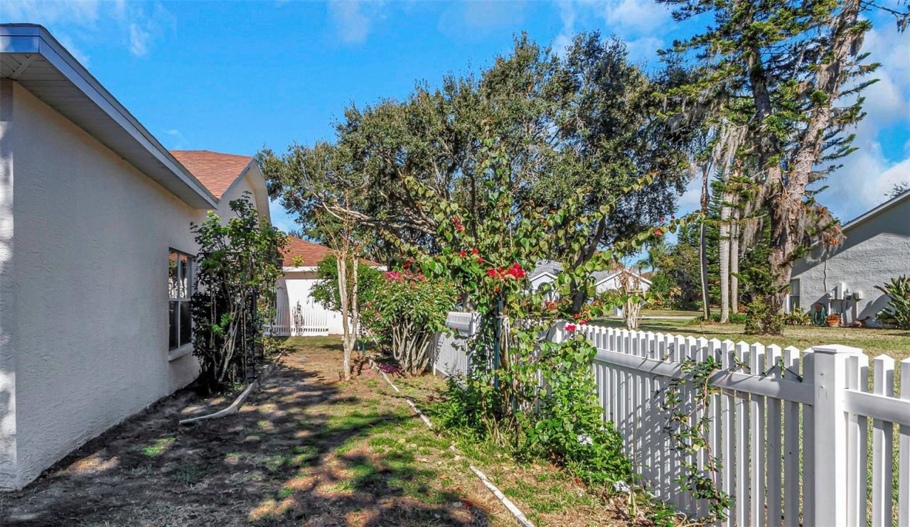 1518 Fishing Lake Drive, Odessa, FL 33556 Photo