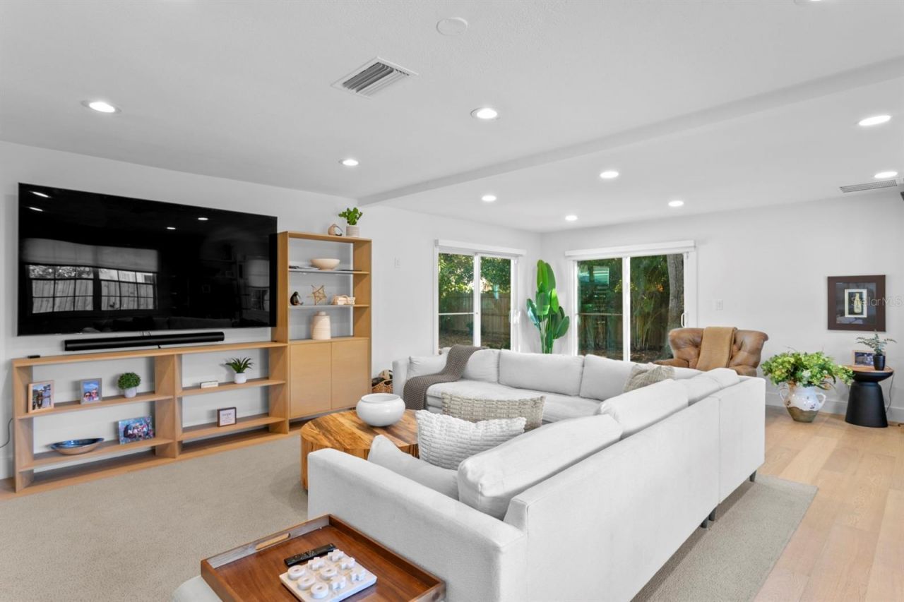 4911 W Bay Way Place, Tampa, FL 33629 Photo