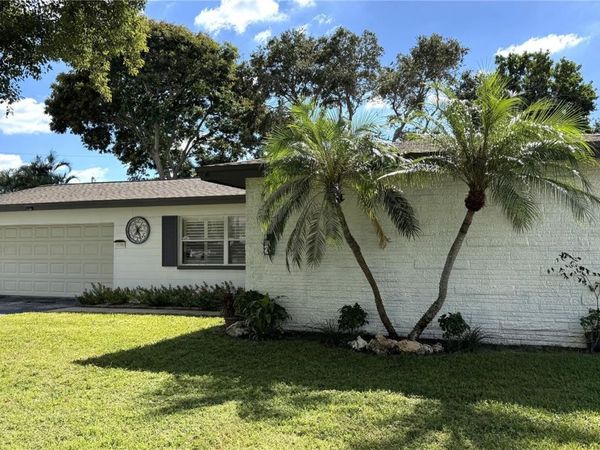 10380 TANGELO ROAD, SEMINOLE, FL 33772