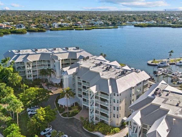 1260 DOLPHIN BAY WAY, Unit 401, SARASOTA, FL 34242