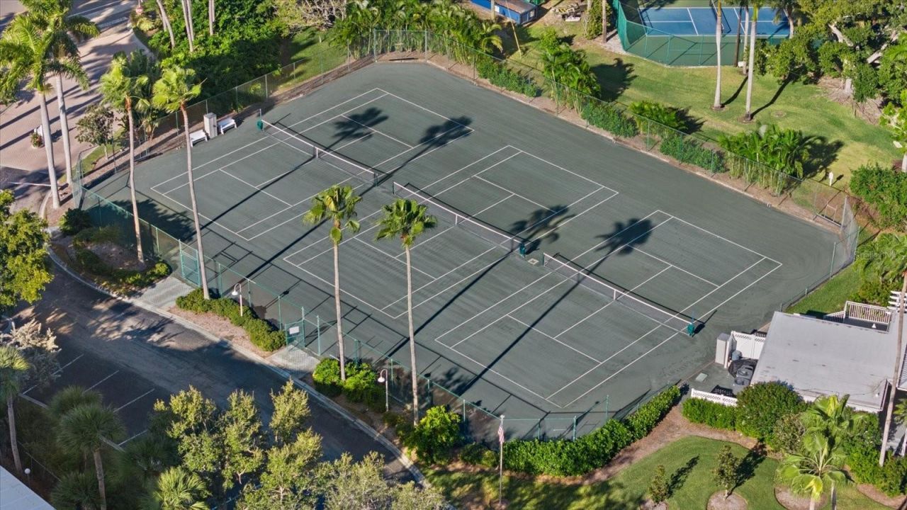 1260 Dolphin Bay Way, Unit 401, Sarasota, FL 34242 Photo