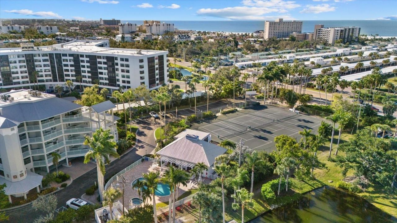 1260 Dolphin Bay Way, Unit 401, Sarasota, FL 34242 Photo