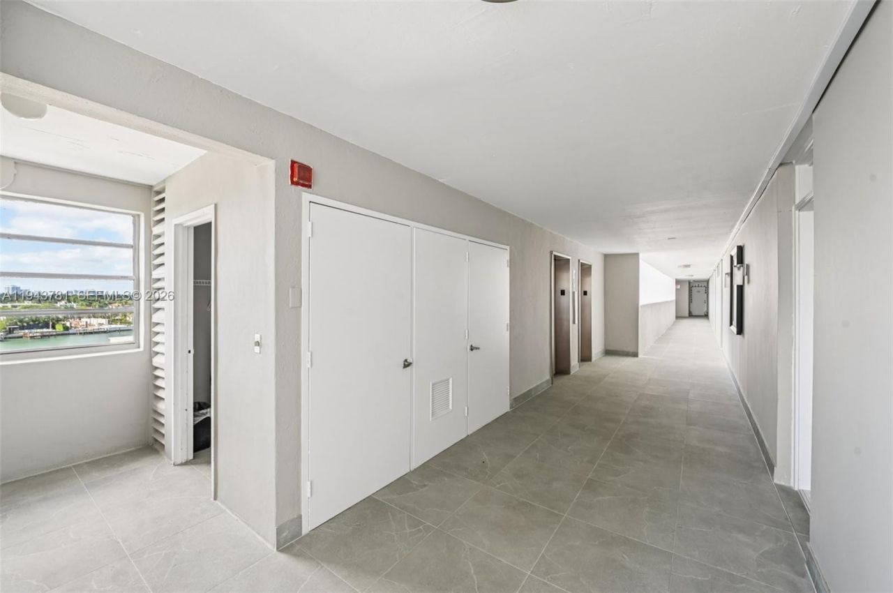 6450 Collins Ave, Unit 703, Miami Beach, FL 33141 Photo