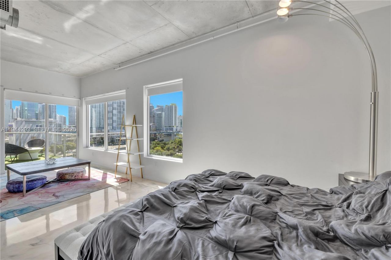 10 SW South River Dr, Unit 1111, Miami, FL 33130 Photo