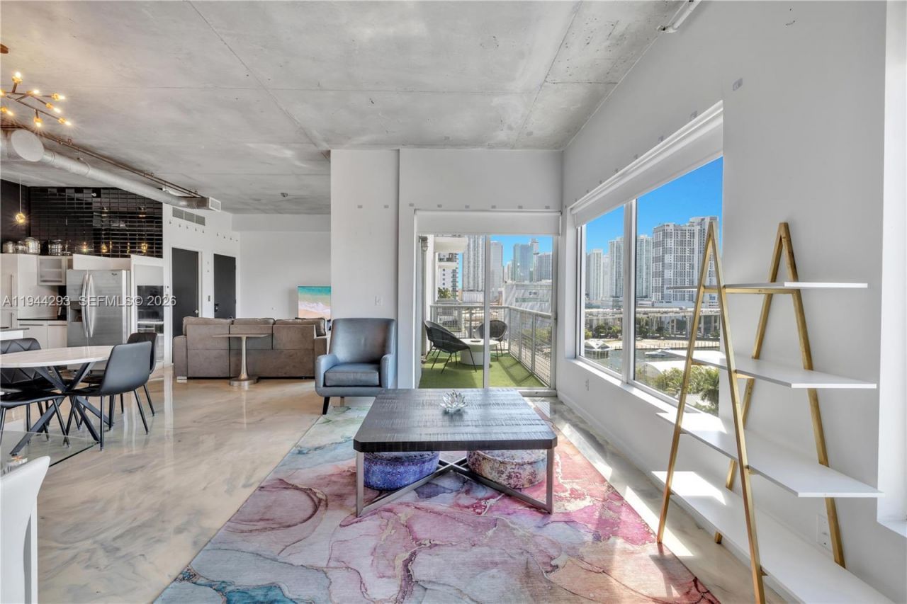 10 SW South River Dr, Unit 1111, Miami, FL 33130 Photo