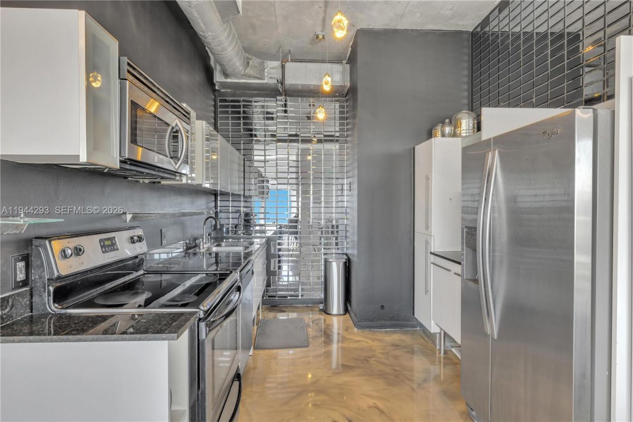 10 SW South River Dr, Unit 1111, Miami, FL 33130 Photo