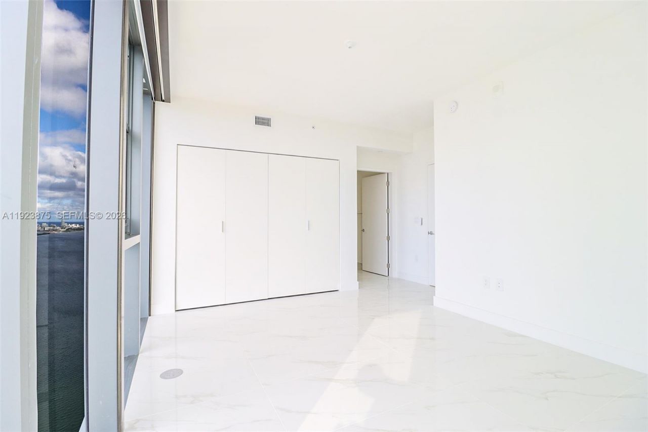 700 NE 24 St, Unit 4201, Miami, FL 33137 Photo