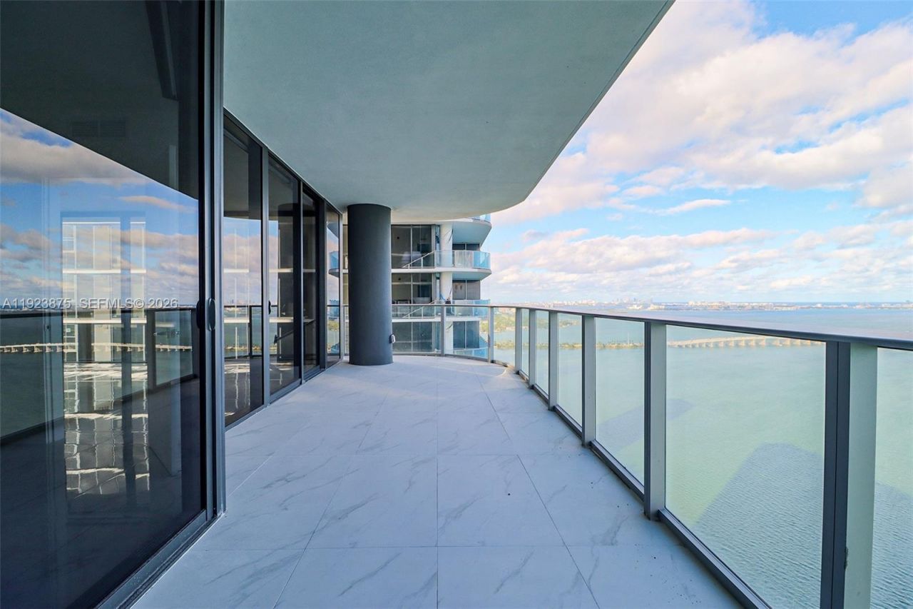 700 NE 24 St, Unit 4201, Miami, FL 33137 Photo