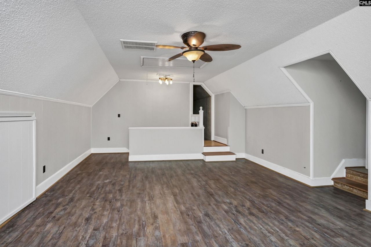 730 Stoneridge Road Photo 35