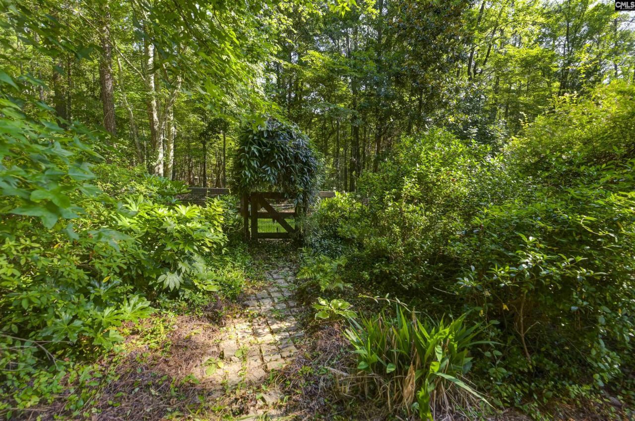 730 Stoneridge Road Photo 50