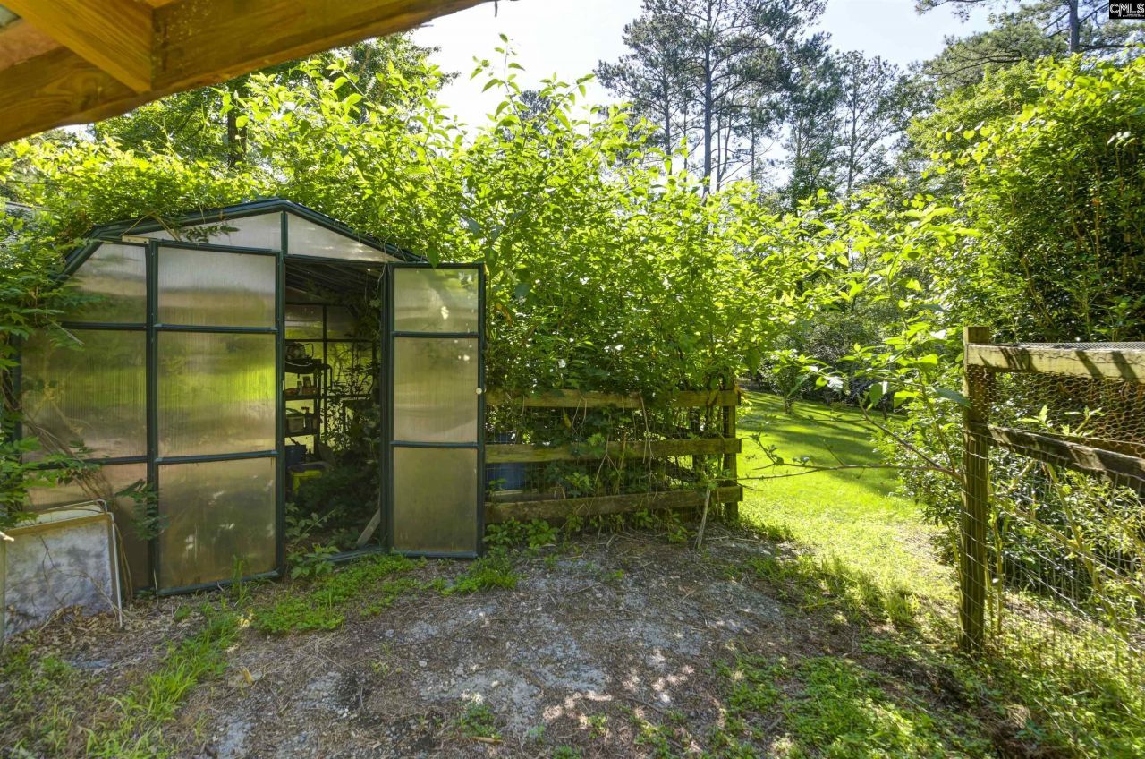 730 Stoneridge Road Photo 51