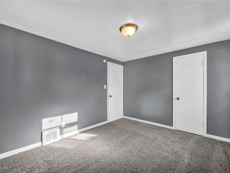 422 E 222nd street, Unit 2, Euclid, OH 44123 Photo 20