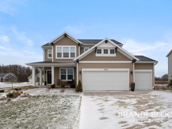 5904 Crossmoor Street SE, Caledonia, MI 49316