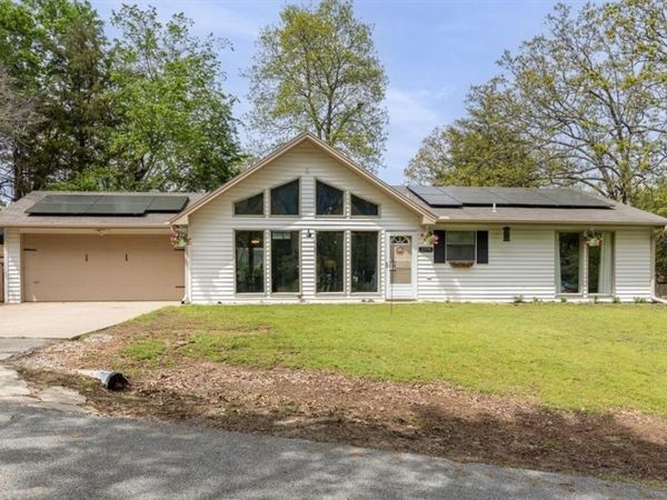 2578 N Warwick Drive, Fayetteville, AR 72703