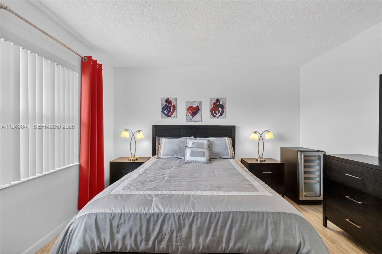 9481 Sunrise Lakes Blvd, Unit 210, Sunrise, FL 33322 Photo