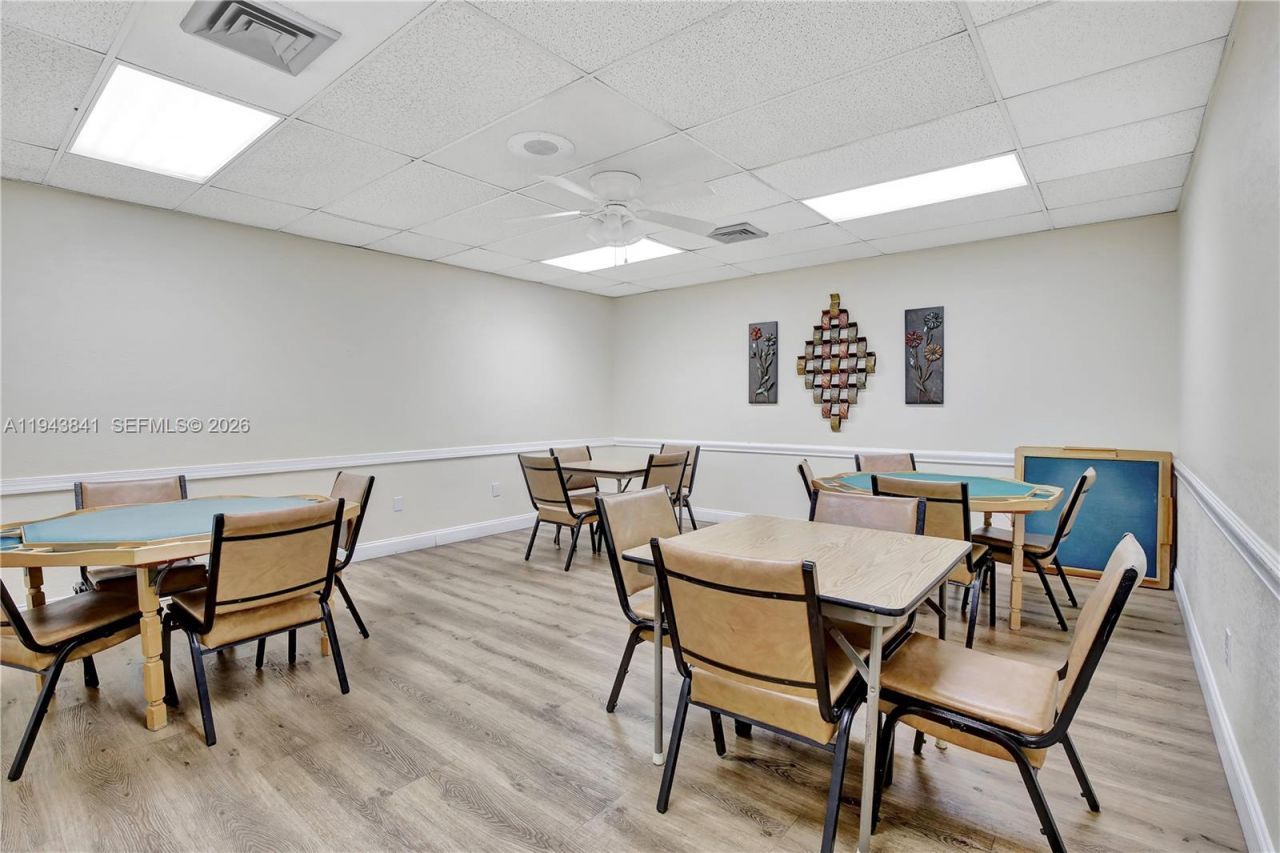 9481 Sunrise Lakes Blvd, Unit 210, Sunrise, FL 33322 Photo