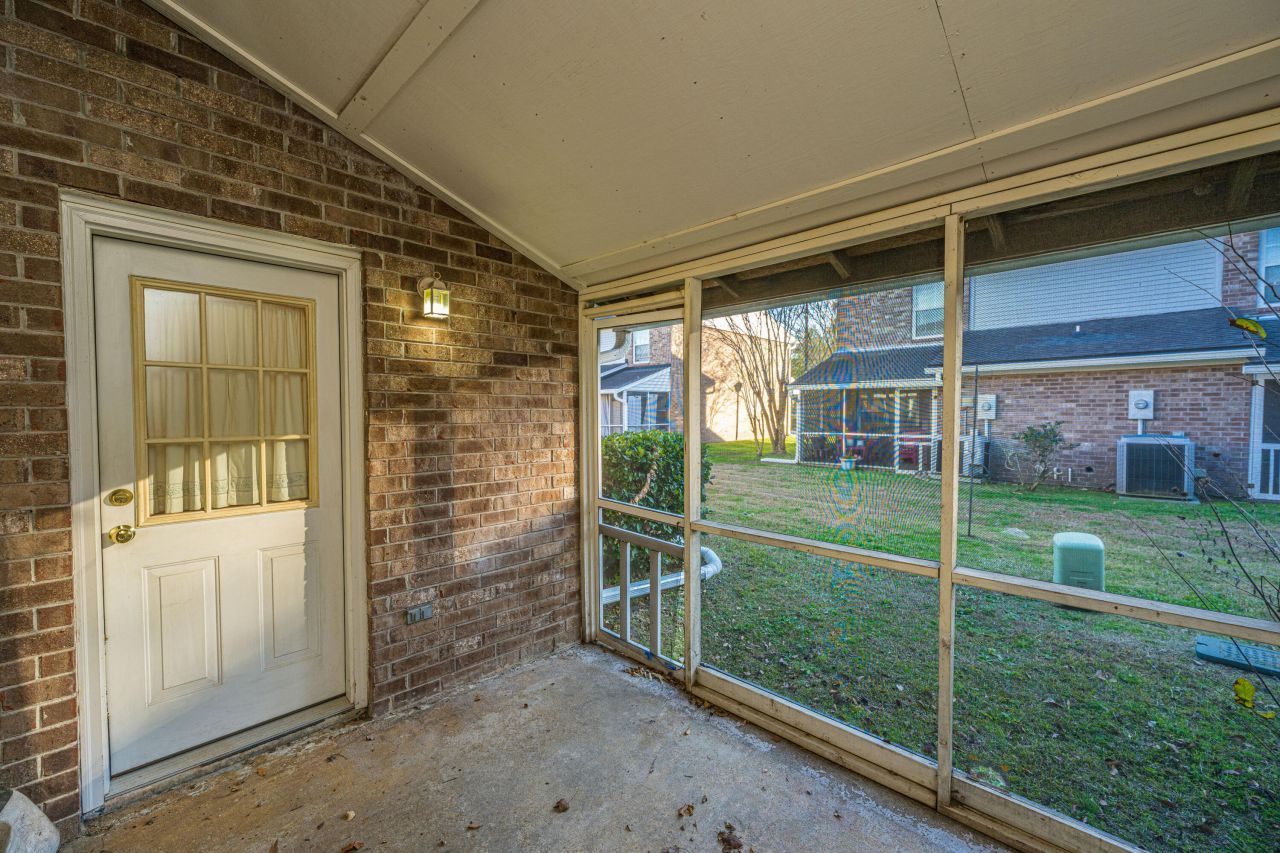 2073 Rondo Street Photo 35