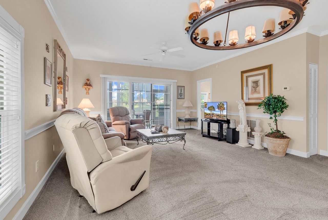 705 Riverwalk Dr. Photo 10