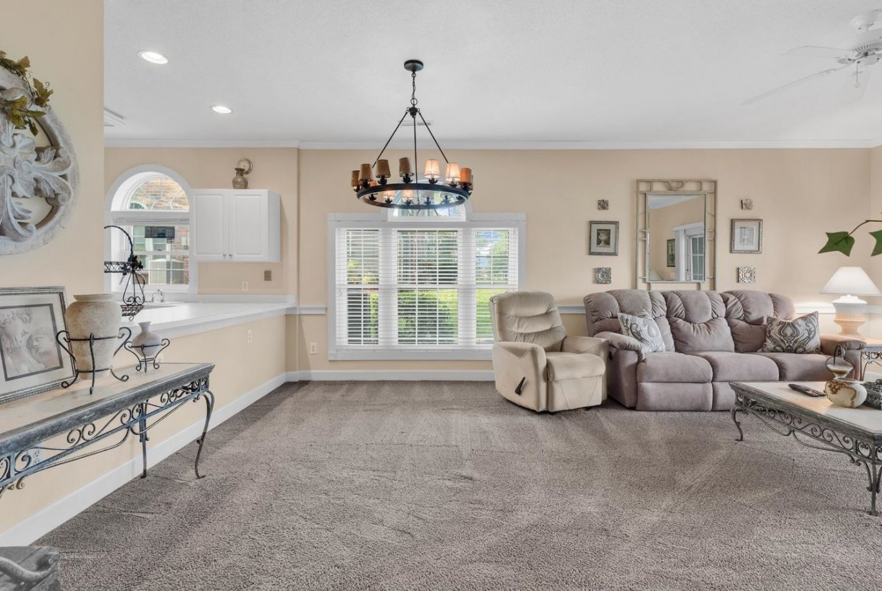 705 Riverwalk Dr. Photo 11