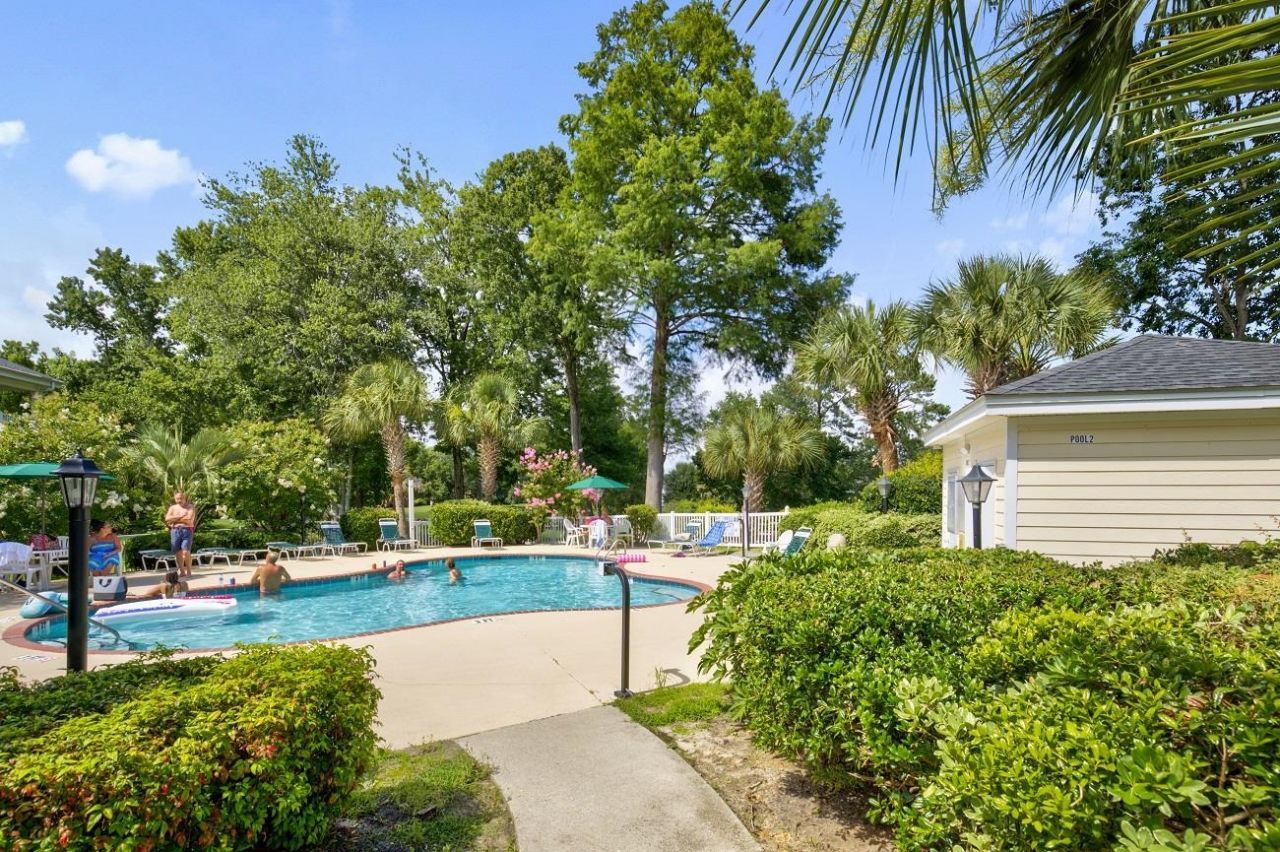 705 Riverwalk Dr. Photo 32