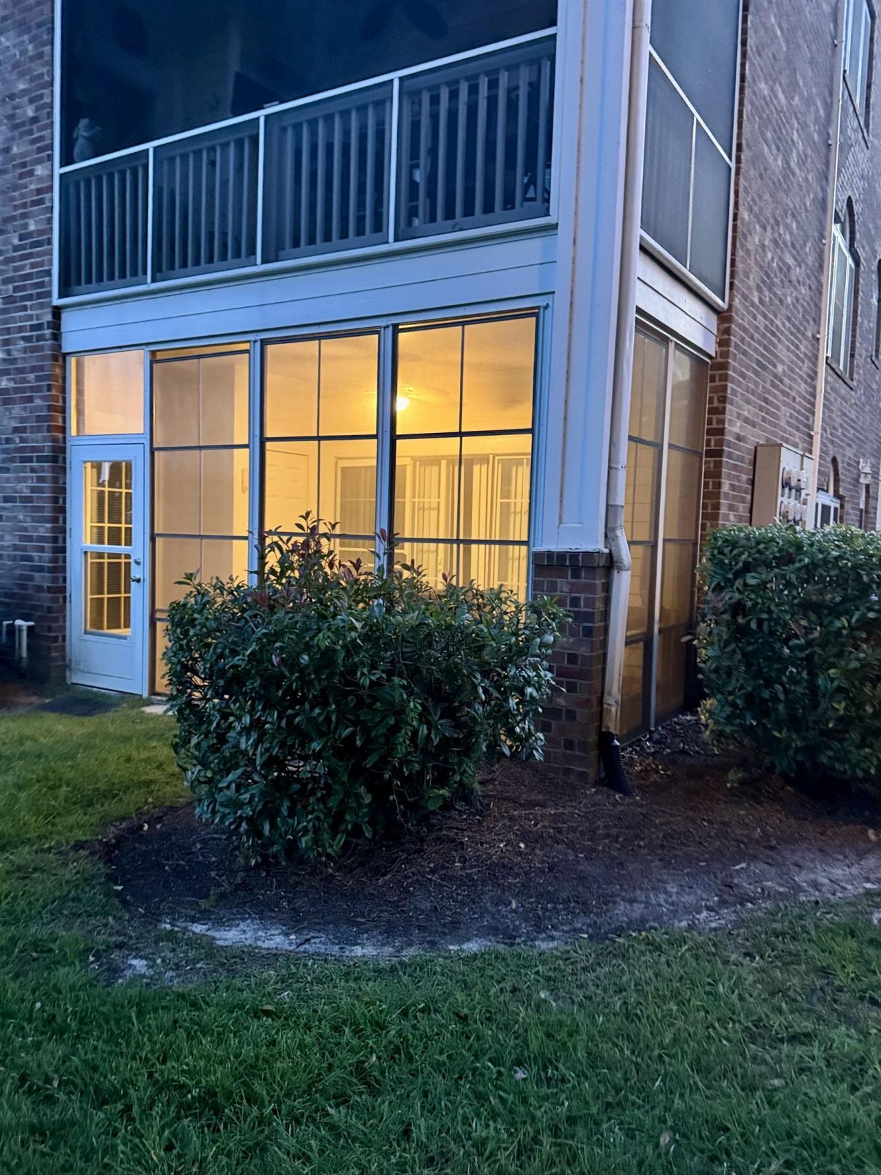 705 Riverwalk Dr. Photo 36