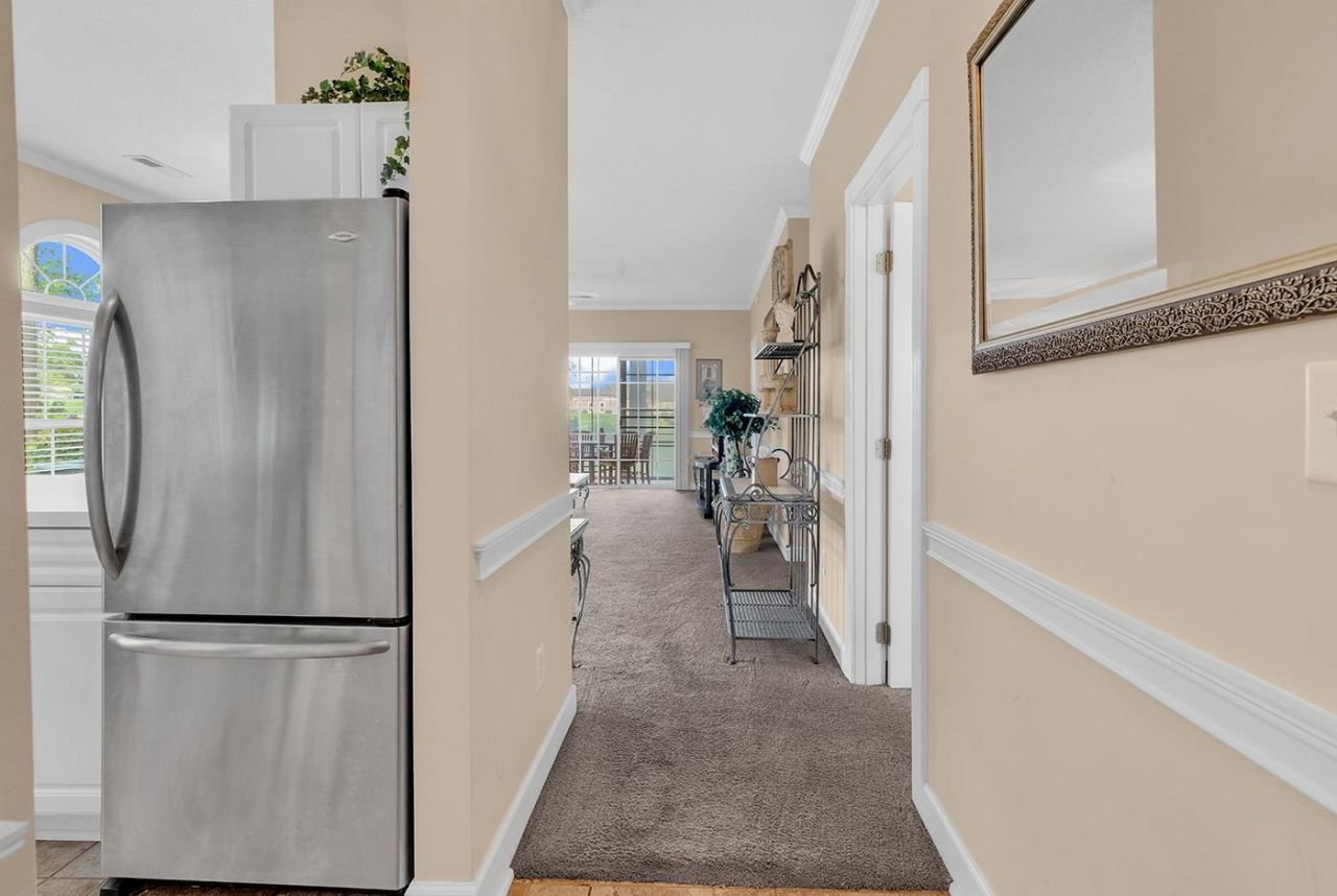 705 Riverwalk Dr. Photo 4