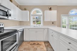 705 Riverwalk Dr. photo 4