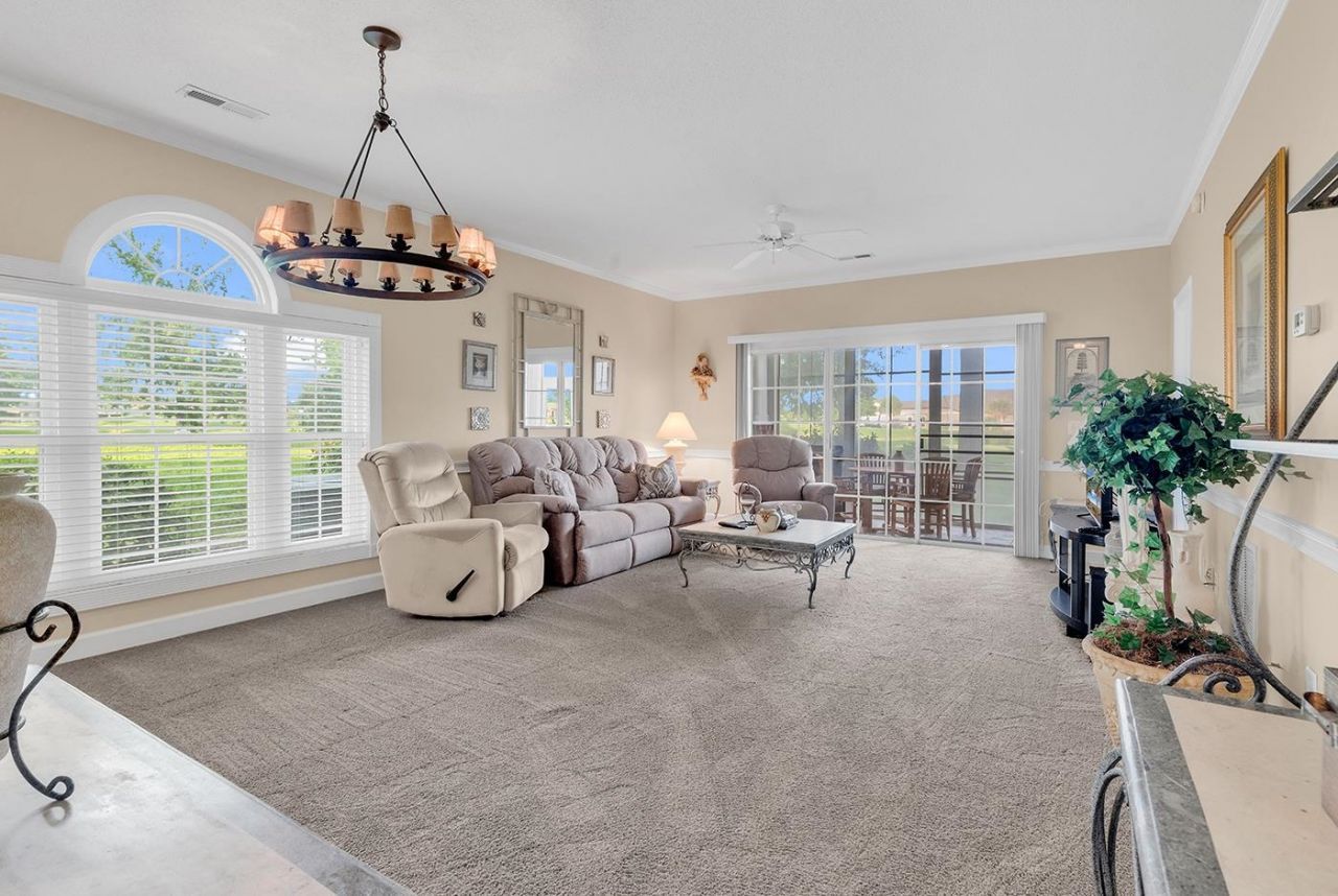 705 Riverwalk Dr. Photo 9