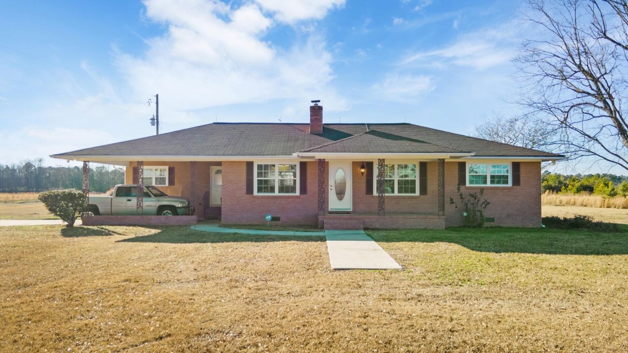 3923 Fair Bluff Hwy. Photo 4