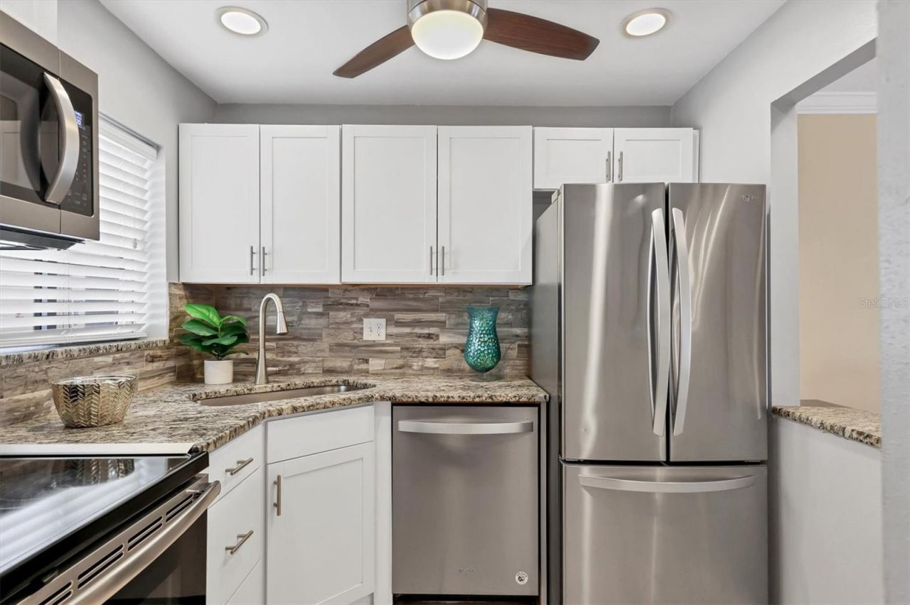 1714 69th Avenue W, Unit B404, Bradenton, FL 34207 Photo