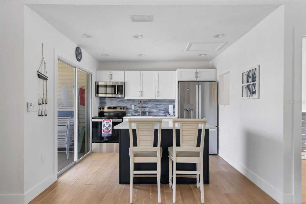 1714 69th Avenue W, Unit B404, Bradenton, FL 34207 Photo