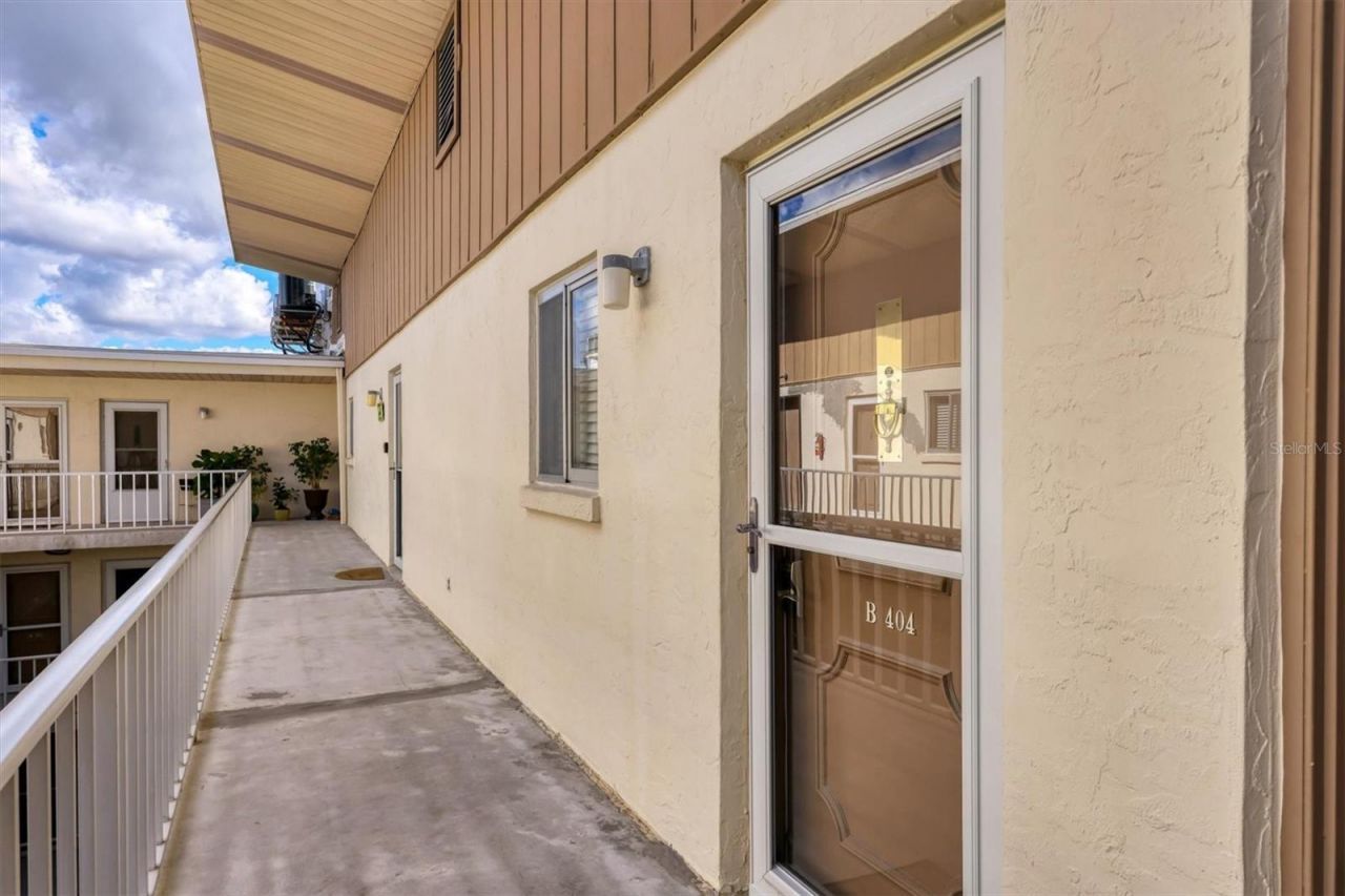 1714 69th Avenue W, Unit B404, Bradenton, FL 34207 Photo