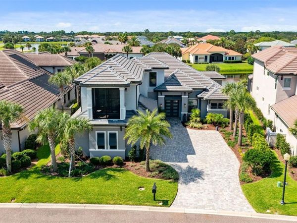 10 HAMMOCK BEACH CIRCLE S, PALM COAST, FL 32137