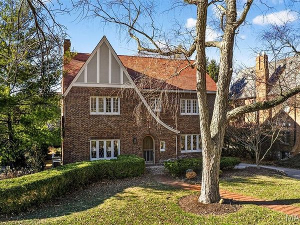 37 Ridgemoor Drive, Clayton, MO 63105