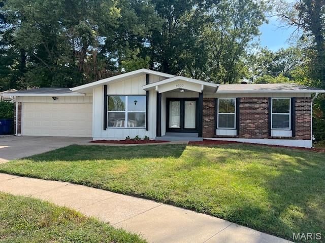 6530 Farm Pond Court, Florissant, MO 63033 Main Photo
