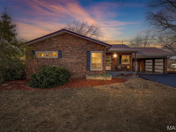 303 N Carter Street, Desloge, MO 63601