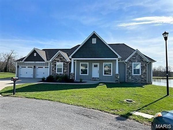 199 Starlight Ridge, Cape Girardeau, MO 63701