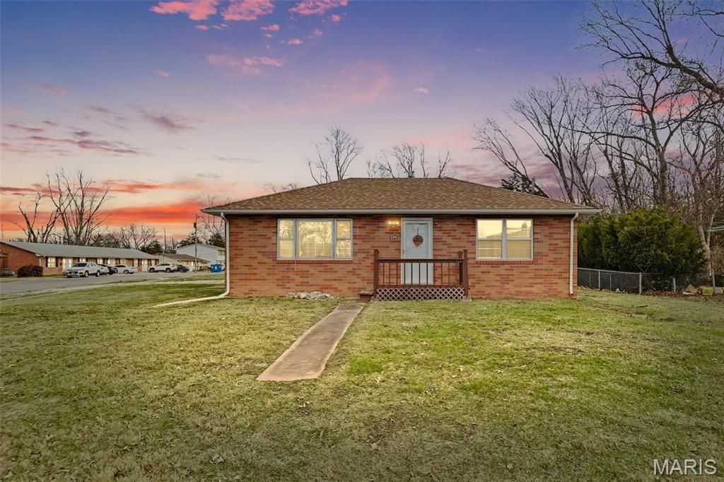 334 Silver Street, Bethalto, IL 62010 Main Photo